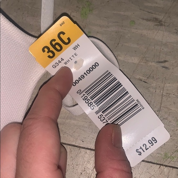 White 36c bra - Picture 2 of 5